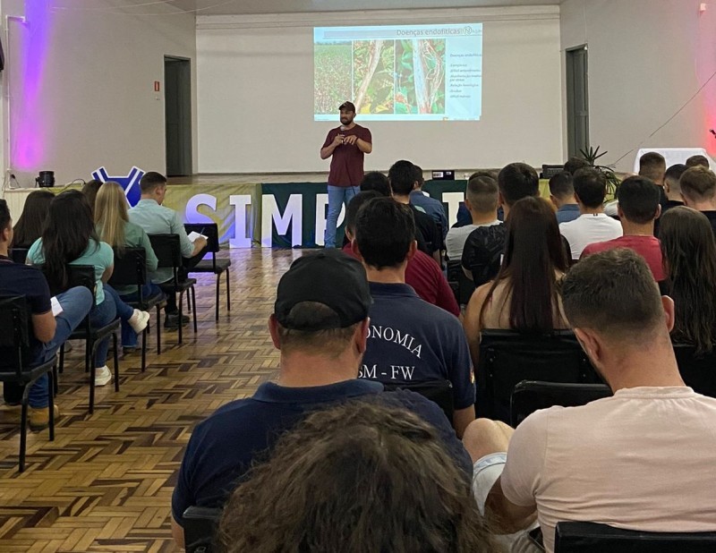 16º Simpósio de Atualização em Agronomia trata de controle de doenças em soja