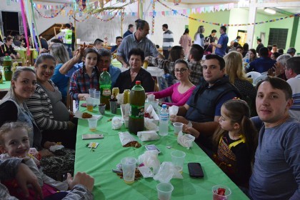 AFUCOPER promoveu arraiá