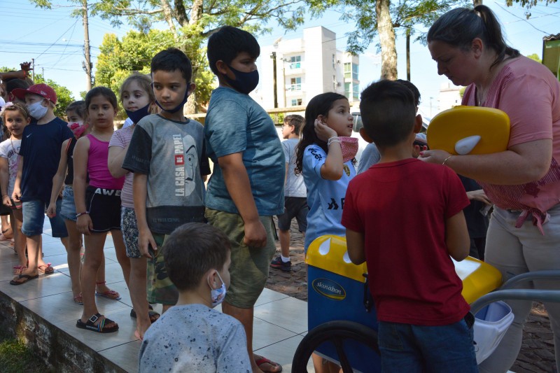 Alegria e muita diversão marcaram os últimos dias de aula dos alunos da Escola Duque de Caxias