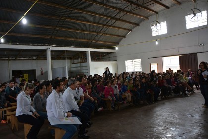 Alunos e escolas recebem prêmios na 1º Edição do Projeto Desenhando o Cooperativismo