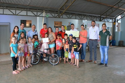 Alunos e escolas recebem prêmios na 1º Edição do Projeto Desenhando o Cooperativismo
