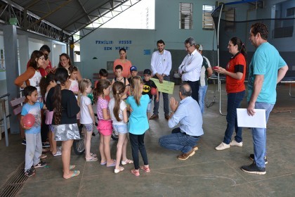 Alunos e escolas recebem prêmios na 1º Edição do Projeto Desenhando o Cooperativismo