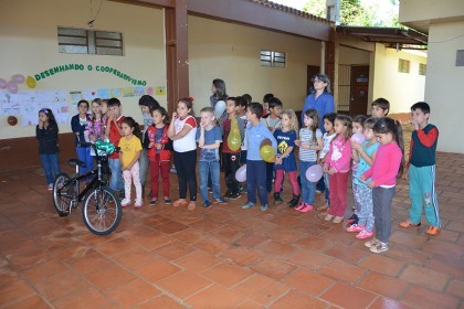 Alunos e escolas recebem prêmios na 1º Edição do Projeto Desenhando o Cooperativismo