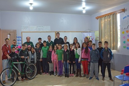 Alunos são premiados com o projeto “Meu Herói o Agricultor”