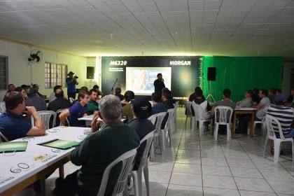 Associados da COTRIFRED conhecem nova tecnologia da Morgan