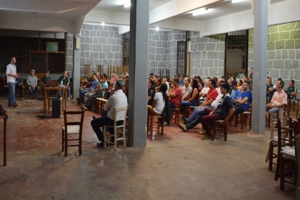 Associados de Iraí participam de palestra