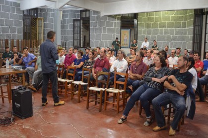 Associados de Iraí participam de palestra