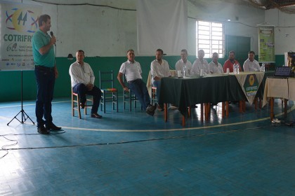 Associados de Taquaruçu do Sul participam de festividade