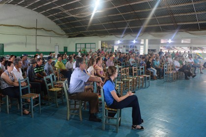 Associados de Taquaruçu do Sul participam de festividade