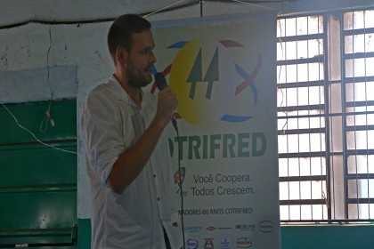 Associados de Taquaruçu do Sul participam de festividade