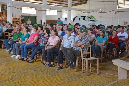 Associados de Vista Alegre participam de festividades da COTRIFRED