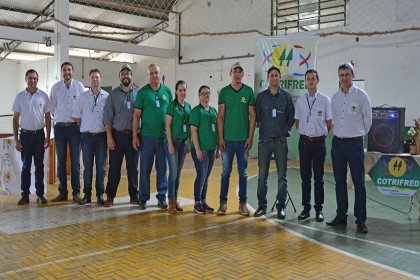 Associados de Vista Alegre participam de festividades da COTRIFRED