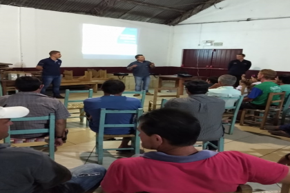 Associados participam de palestra sobre híbrido de milho para silagem e adubação em pastagem