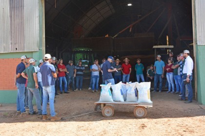 Associados realizam visita técnica em Almirante Tamandaré do Sul
