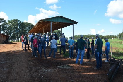 Associados realizam visita técnica em Almirante Tamandaré do Sul