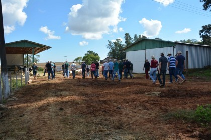 Associados realizam visita técnica em Almirante Tamandaré do Sul