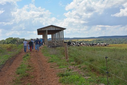 Associados realizam visita técnica em Almirante Tamandaré do Sul