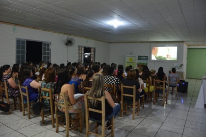 Colaboradoras da COTRIFRED comemoram Dia Internacional da Mulher