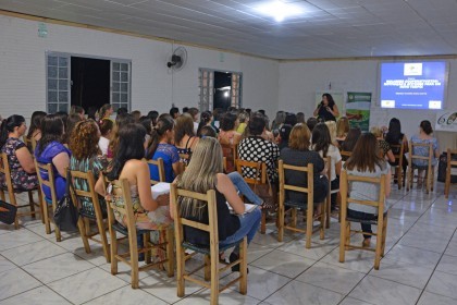 Colaboradoras da COTRIFRED comemoram Dia Internacional da Mulher