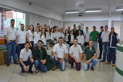 Colaboradores comemoram o Dia do Amigo