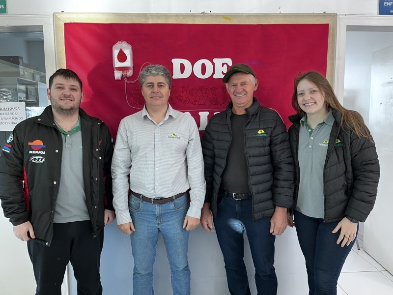 Colaboradores da Cotrifred participam de ação de doação de sangue em alusão ao Dia Mundial do Doador