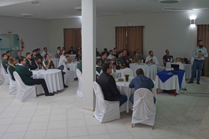 Colaboradores participam de I Convenção Técnica Cotrifred