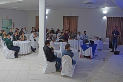 Colaboradores participam de I Convenção Técnica Cotrifred