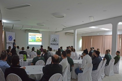 Colaboradores participam de I Convenção Técnica Cotrifred