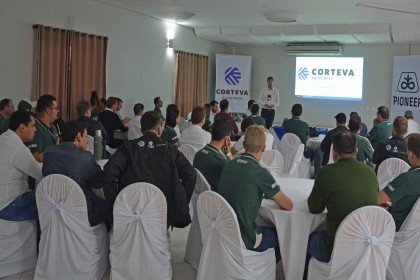 Colaboradores participam de I Convenção Técnica Cotrifred