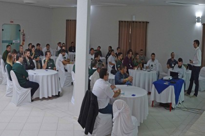 Colaboradores participam de I Convenção Técnica Cotrifred