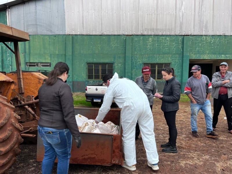 Coleta itinerante de embalagens vazias de agrotóxicos mobiliza comunidades rurais de Frederico Westphalen