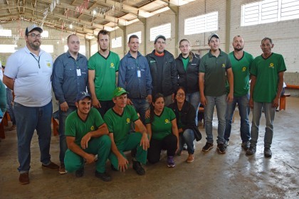 Comemoração dos 60 anos da COTRIFRED reúne associados em Palmitinho