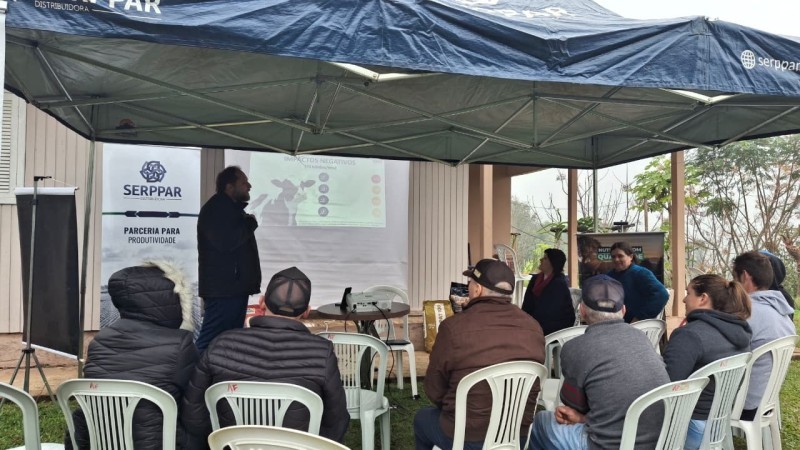 Conversa Técnica com a parceira comercial Serppar, aborda período de transição das vacas leiteiras em Caiçara