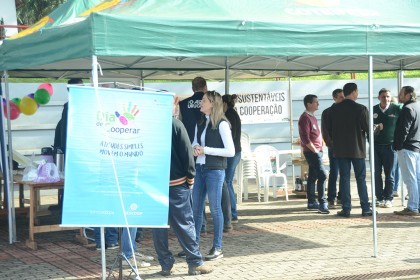 Cooperativas entregam doação ao HDP