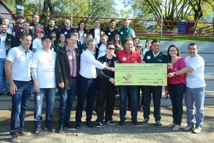 Cooperativas entregam doação ao HDP