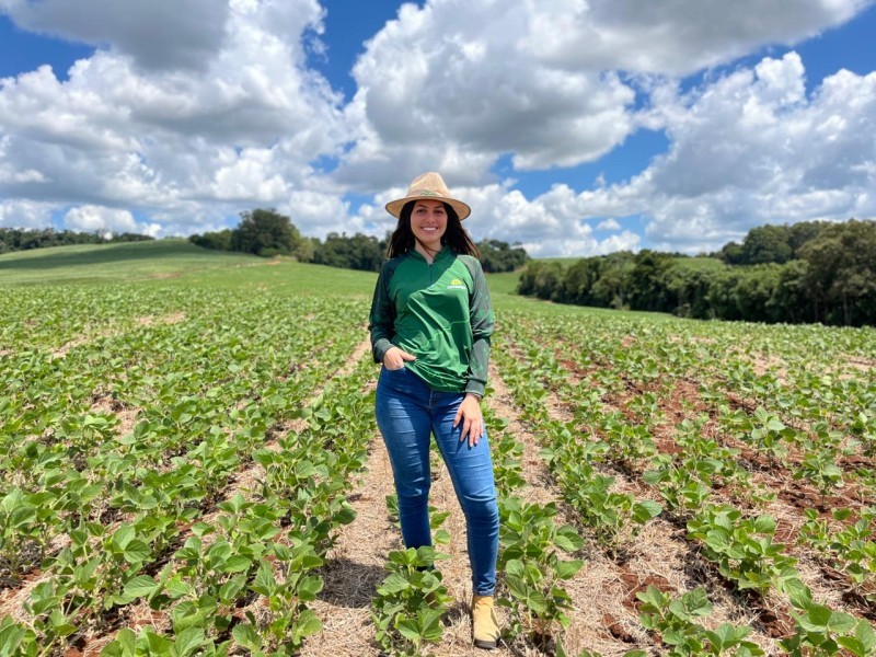 Cotrifred Agro lança linha de camisetas para trabalho exposto ao sol