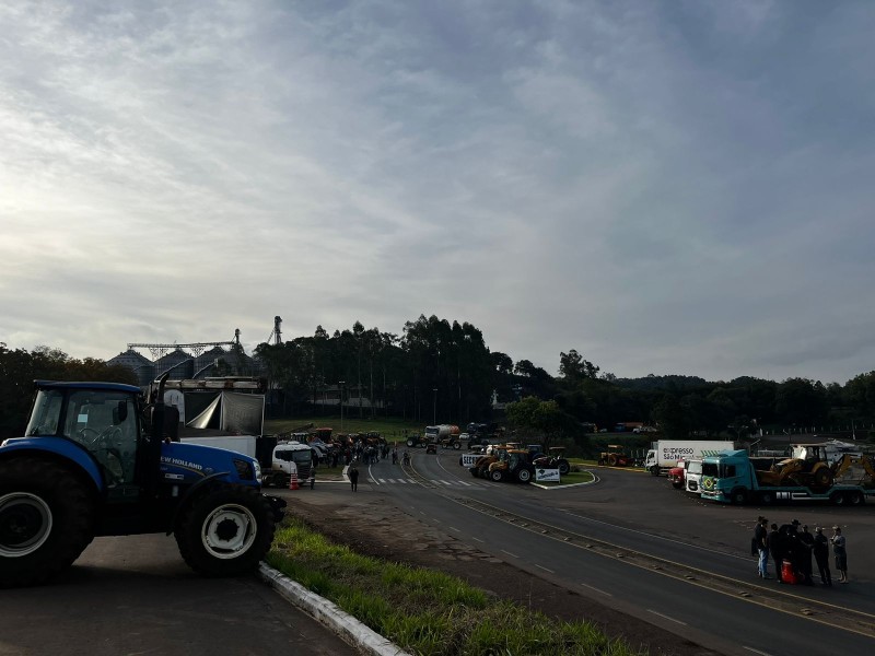 Cotrifred apoia mobilização de produtores por securitização de dívidas na BR-386 em Frederico Westphalen