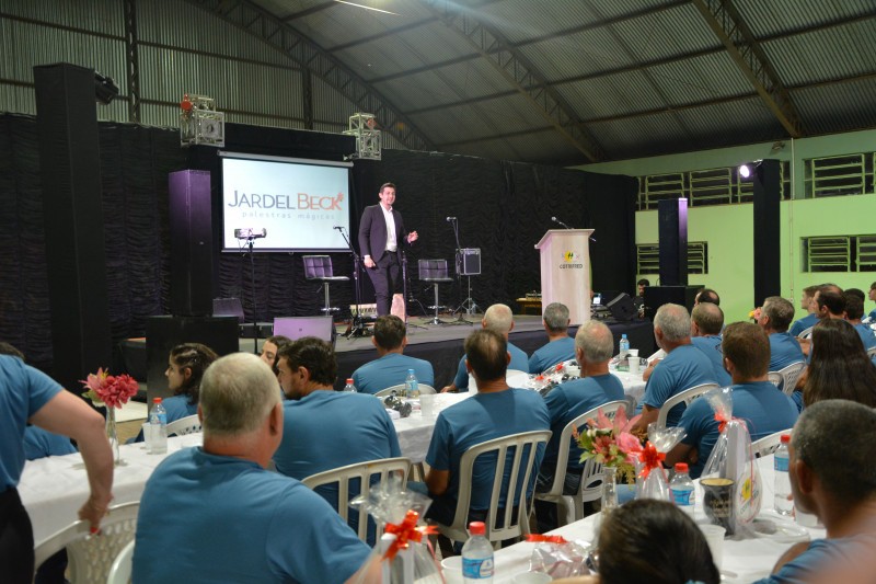Cotrifred celebra o encerramento do ano
