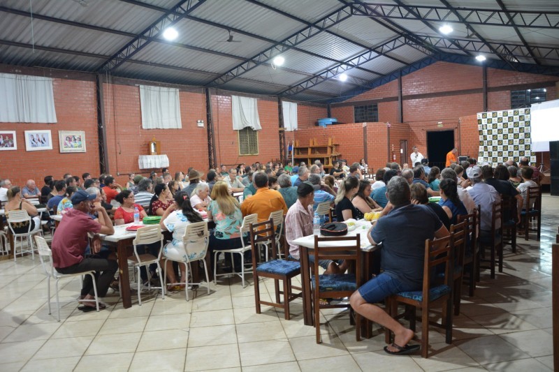 Cotrifred comemora 65 anos com jantares e homenagens aos associados