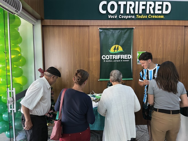 Cotrifred comemora 68 anos