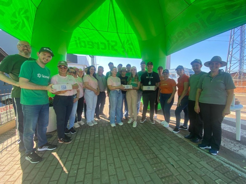 Cotrifred comemora Dia de Cooperar em suas unidades