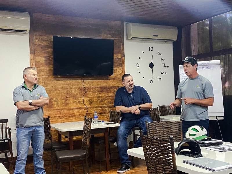 Cotrifred dá andamento em treinamento em Vendas no Agronegócio