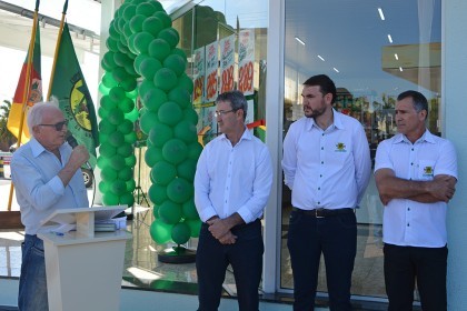 Cotrifred de Palmitinho é reinaugurada em espaço amplo e moderno