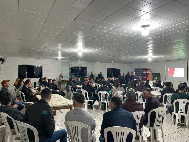 Cotrifred e Brevant promovem palestra sobre silagens de alta performance em Frederico Westphalen