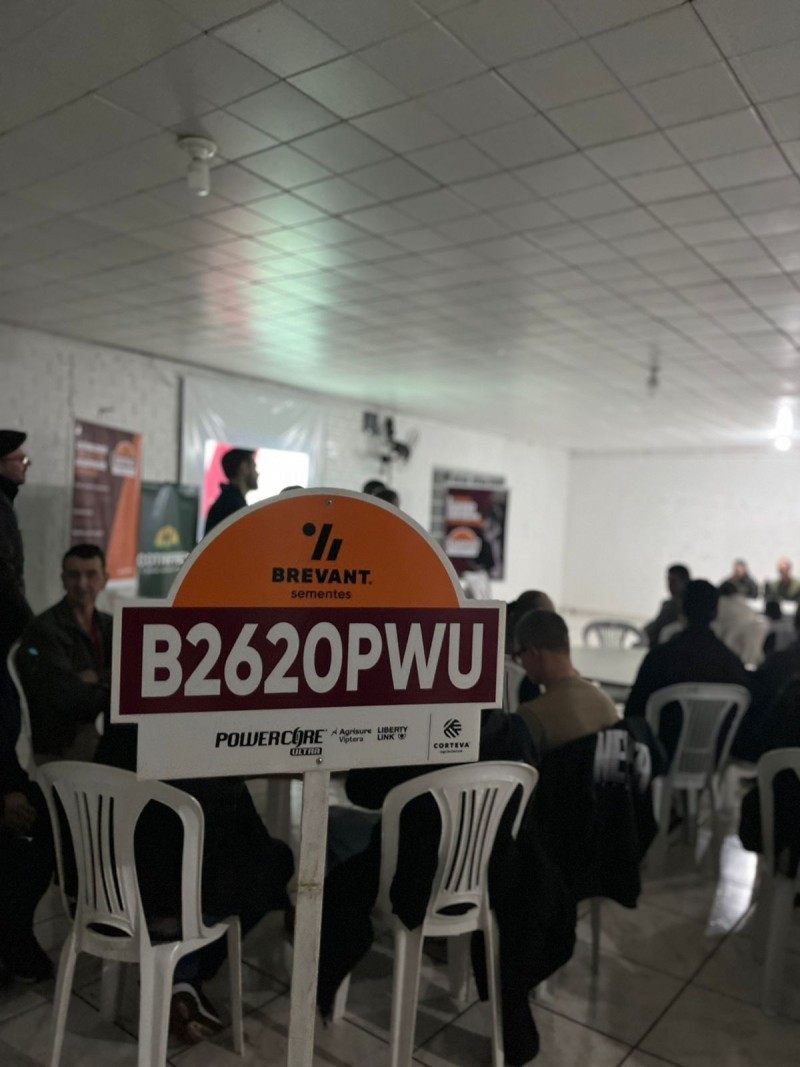 Cotrifred e Brevant promovem palestra sobre silagens de alta performance em Frederico Westphalen