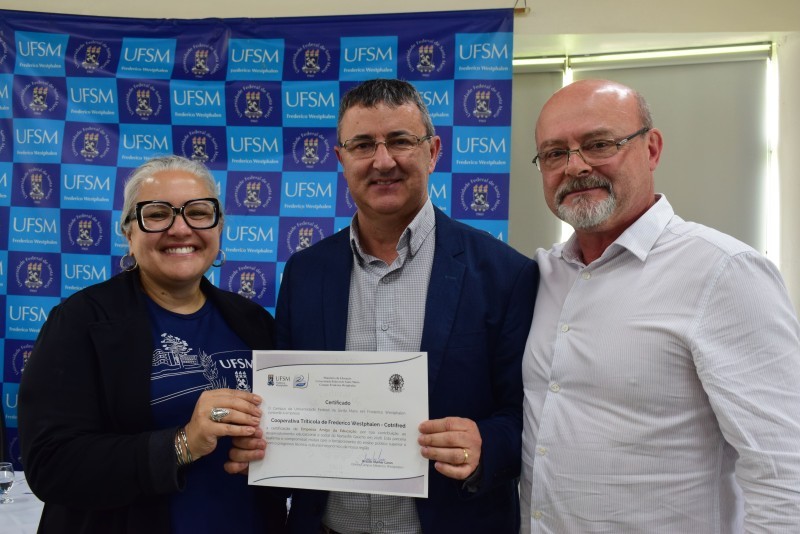 Cotrifred é homenageada como Empresa Amiga da Educação nos 20 anos da UFSM – Campus Frederico Westphalen