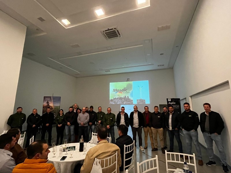 Cotrifred e Mosaic promovem evento sobre nutrição eficiente para alta produtividade no campo
