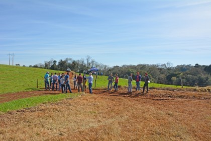 Cotrifred é parceira em Dias de Campo da Emater sobre Bovinocultura do Leite