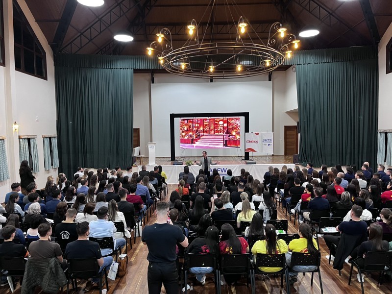 Cotrifred é patrocinadora ouro do evento Novo Jeito Frederico de Atender