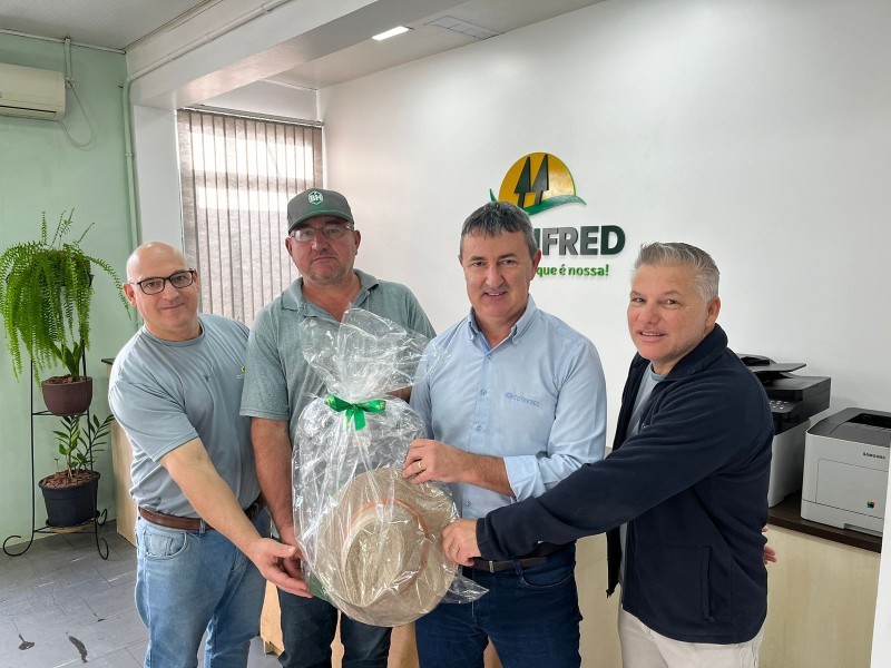 Cotrifred entrega prêmios aos visitantes que passaram pelos seus espaços na Expofred 2025